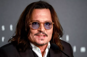 Johnny Depp no guarda “rencor hacia nadie” tras batalla legal contra Amber Heard y lleva una vida tranquila