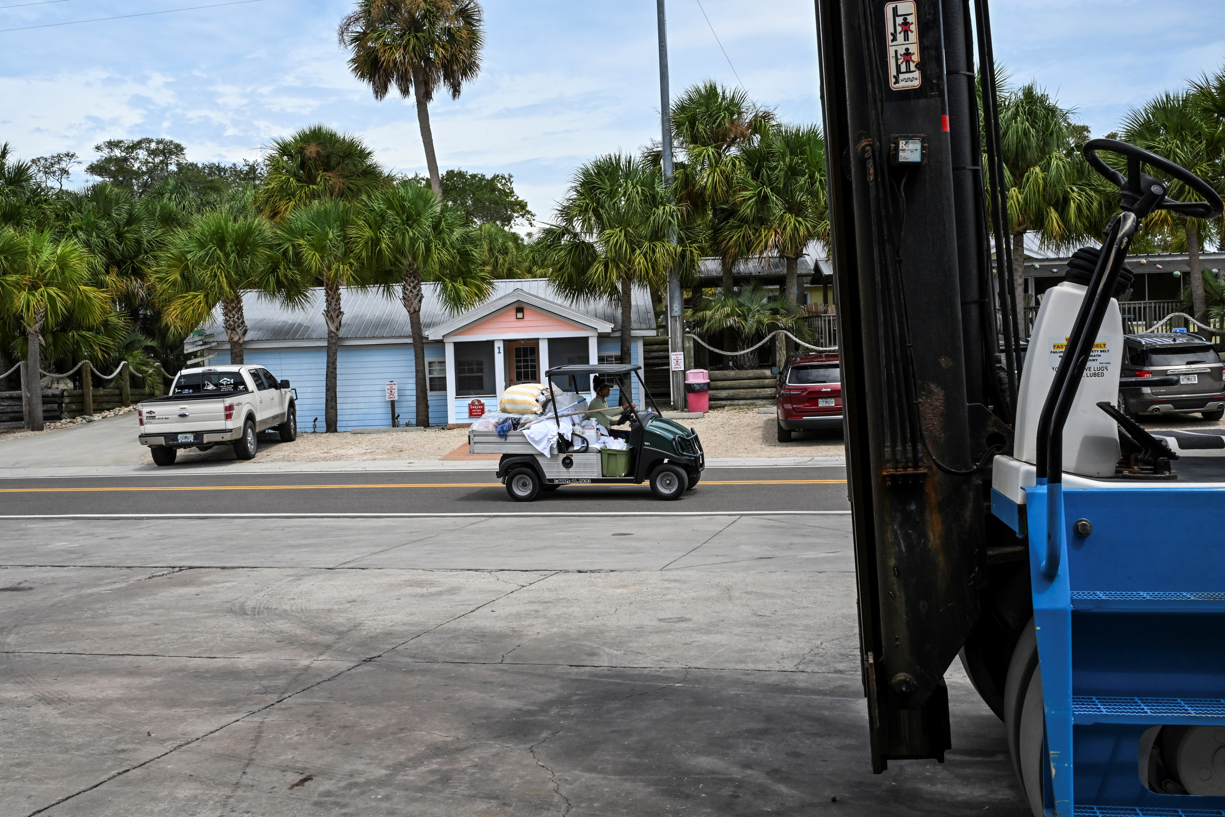 El huracán Idalia llegó a la costa de Florida, piden a la población quedarse en sus casas