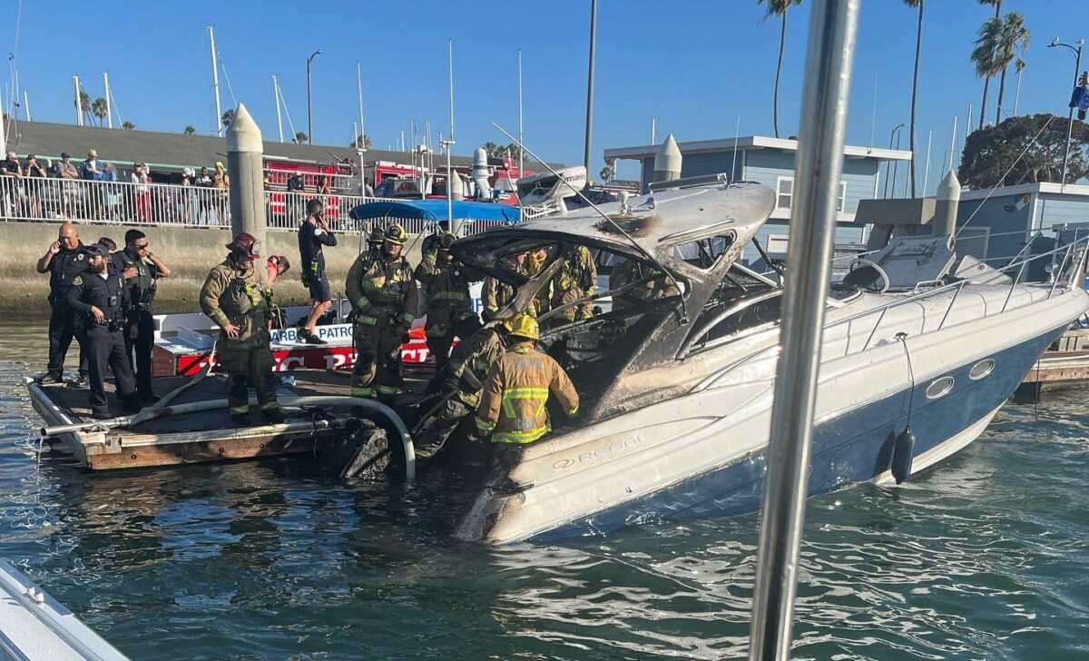 Dos mujeres murieron calcinadas durante incendio de un bote de paseo en California