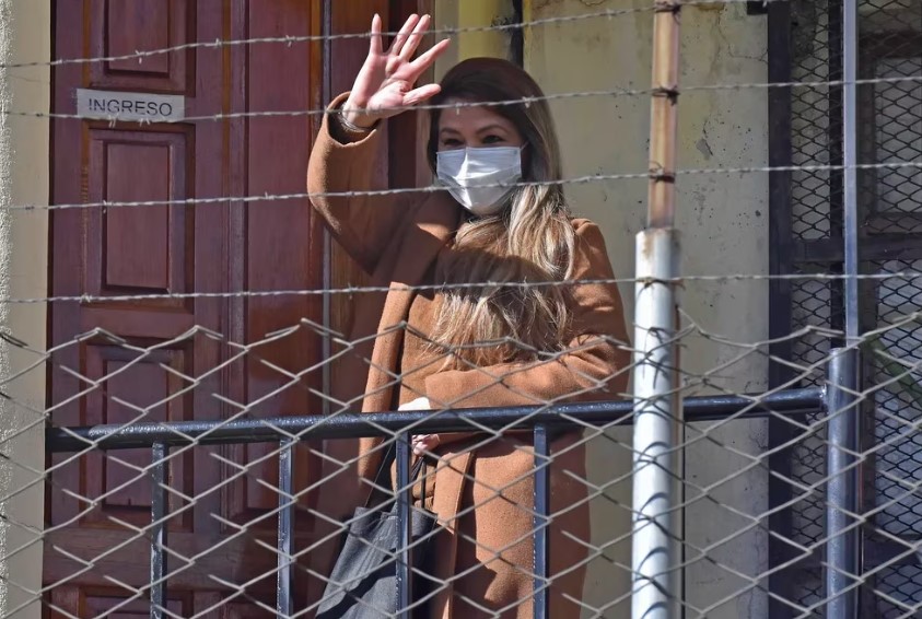 Jeanine Áñez presentó un último recurso contra su condena a 10 años de cárcel por la crisis de 2019 en Bolivia