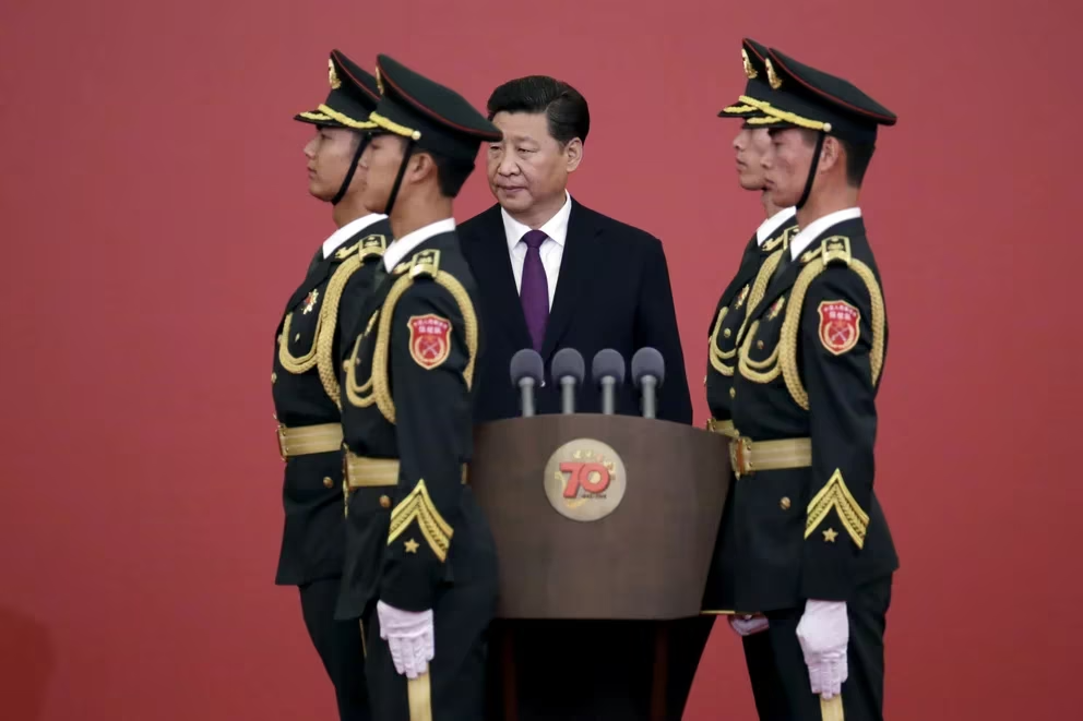 Por qué Xi Jinping no confía en los militares chinos