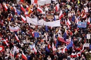 Jornada electoral en Polonia, con expectación y temor a irregularidades