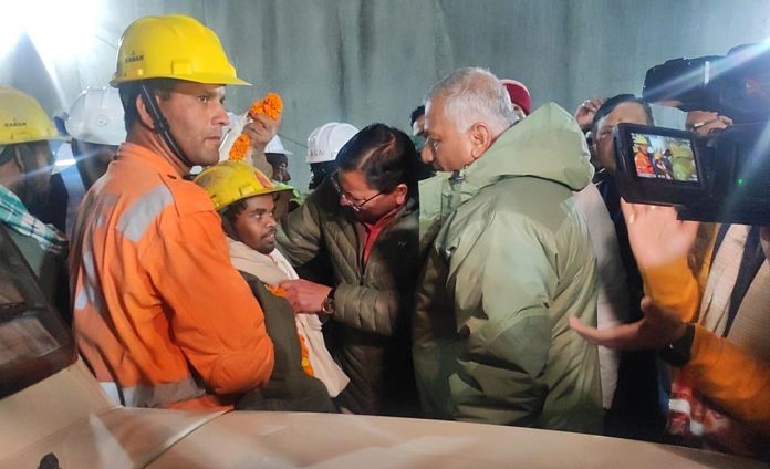 Doctores afirman que los 41 obreros rescatados en la India están listos para volver a casa