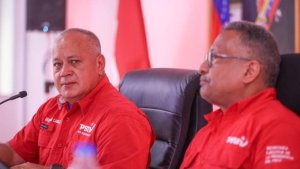 Diosdado Cabello cuestionó a quienes criticaron resultados del referéndum (Video)