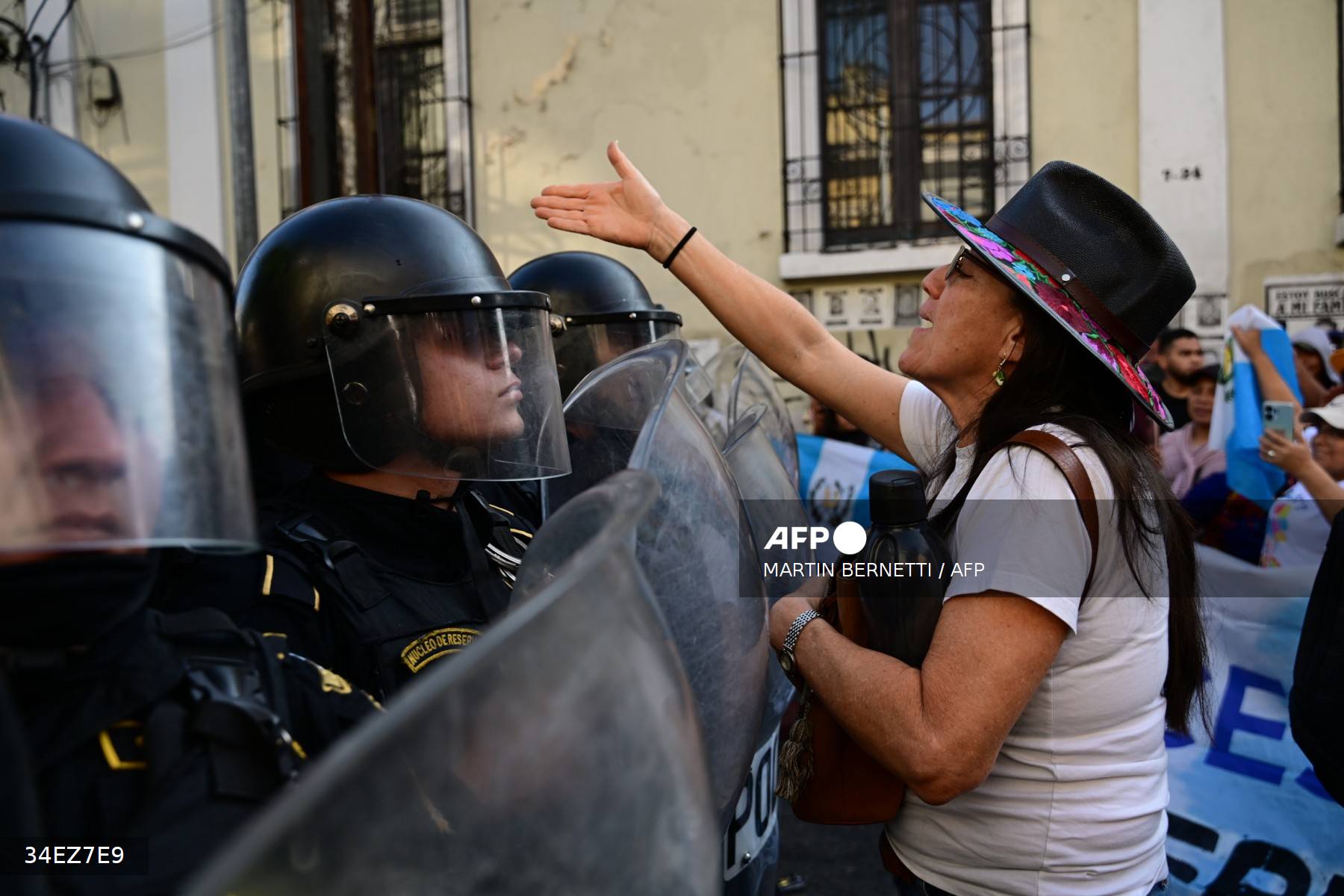 Disturbios en el Congreso de Guatemala que atrasa la toma de posesión de Bernardo Arévalo (IMÁGENES)