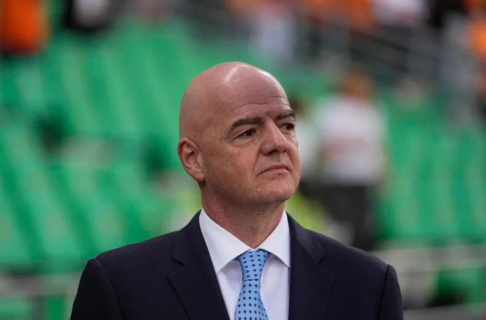 “Derrota automática”, la propuesta del presidente de la Fifa para castigar el racismo