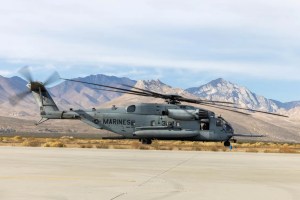 Están tras la pista de un helicóptero con cinco marines desaparecidos en ruta a San Diego