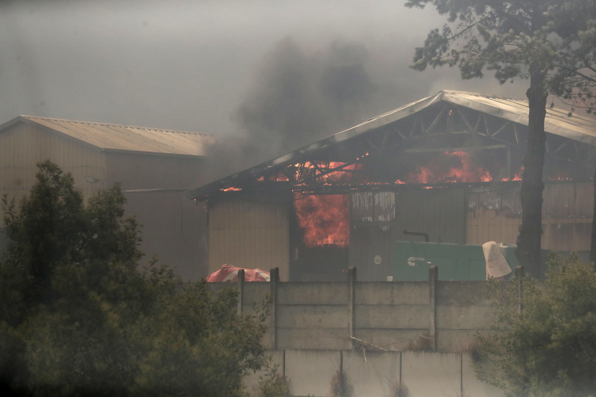 Las dramáticas FOTOS de los incendios que consumen el centro de Chile
