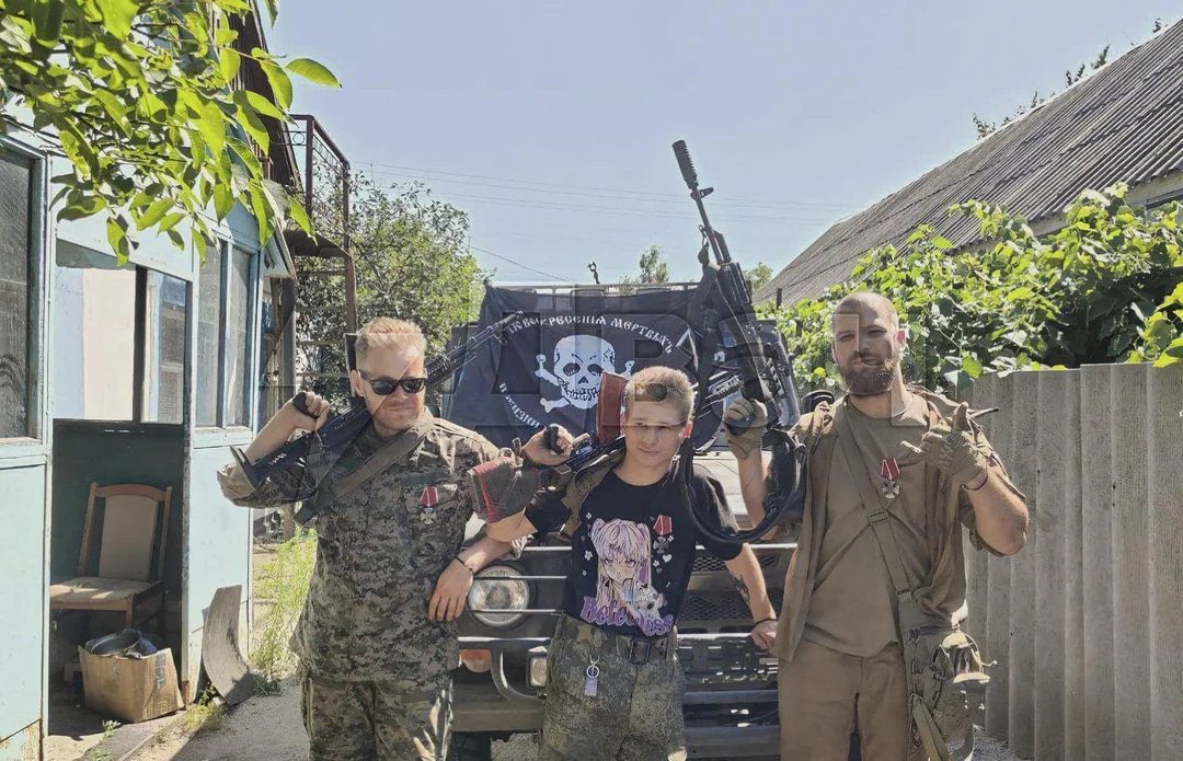 Niño ruso “otaku” en plena guerra: hallaron municiones del “escuadrón anime”… ¿sigue vivo?