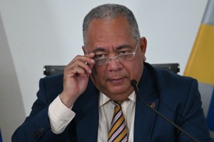 CNE pasa por “la guillotina” a partidos de oposición