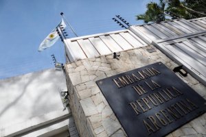 Argentina denunció corte de energía en su Embajada en Caracas tras dar refugio a opositores 