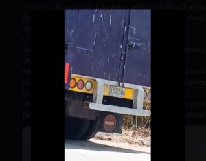 Camionero arrolló a motorizados en la carretera Caracas-Guarenas: vio que los hirió y se dio a la fuga (VIDEO)