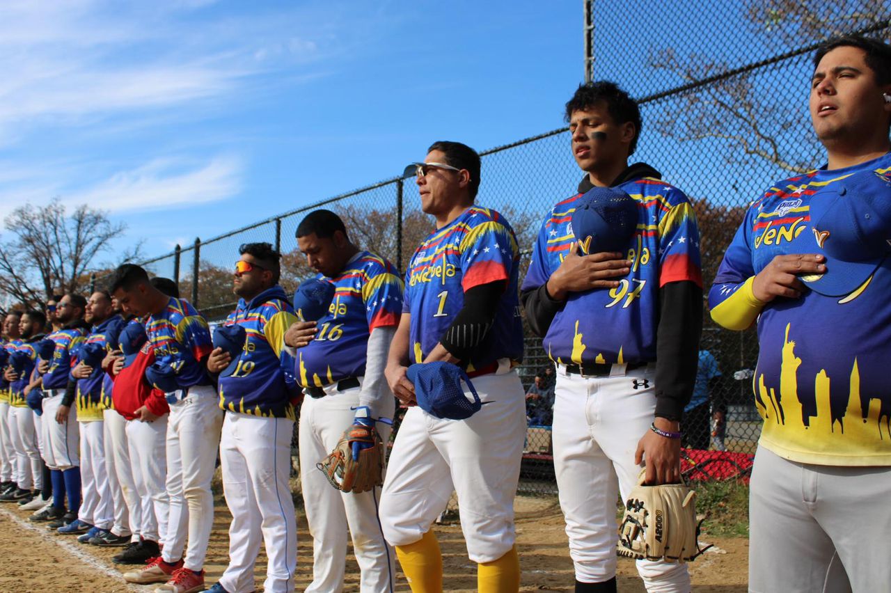 Liga Venezolana de Softball NYC celebra su primer aniversario en New York