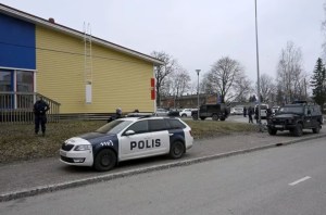 Un niño de 12 años mata a un compañero y hiere a dos con un arma de fuego en Finlandia