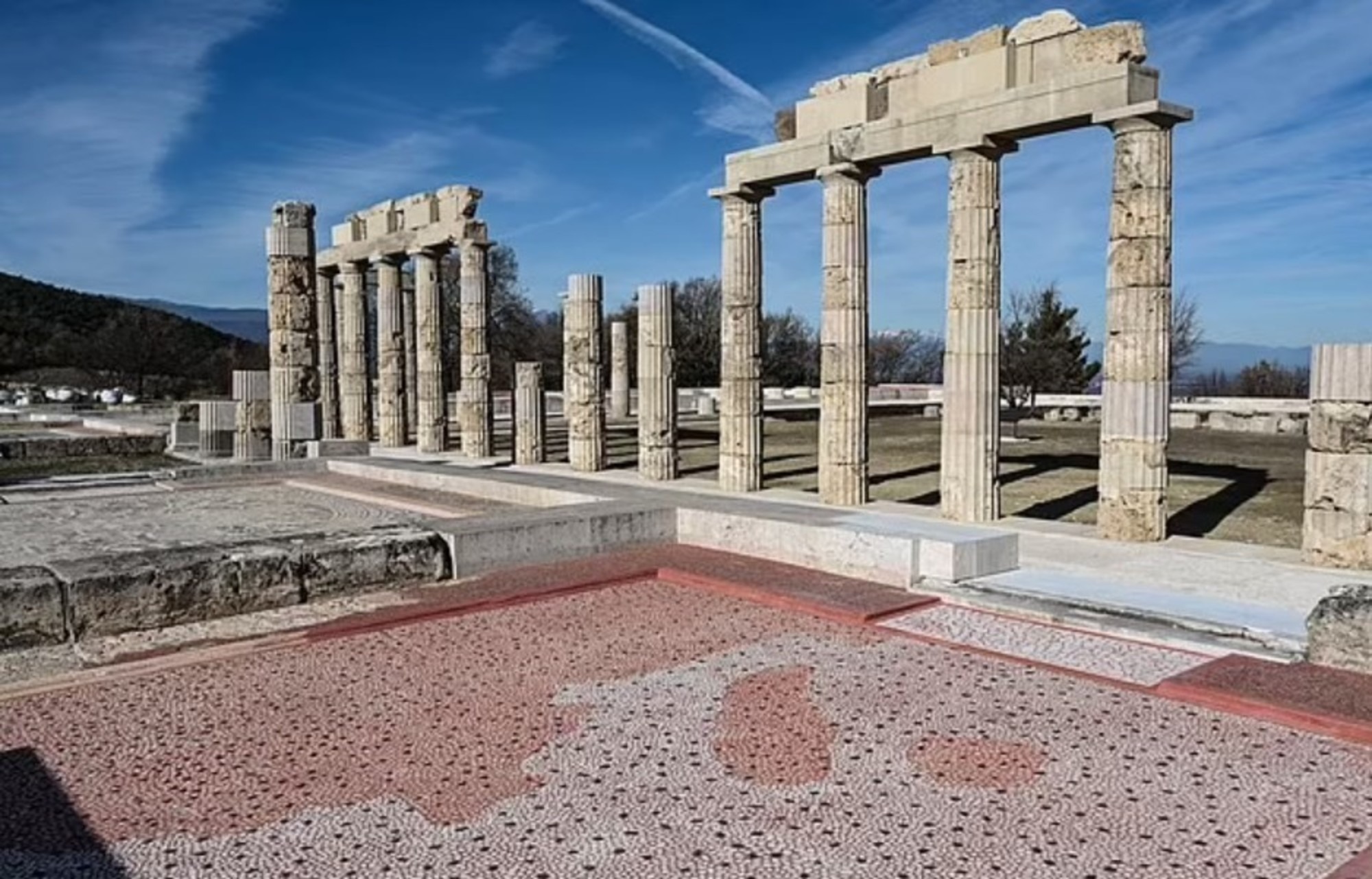 Hallan el lugar en el que Alejandro Magno disfrutaba de baños “homoeróticos” con sus compañeros