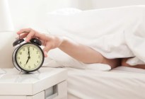 Por qué dormir puede convertirse en un alivio para el estrés y la angustia, según los expertos