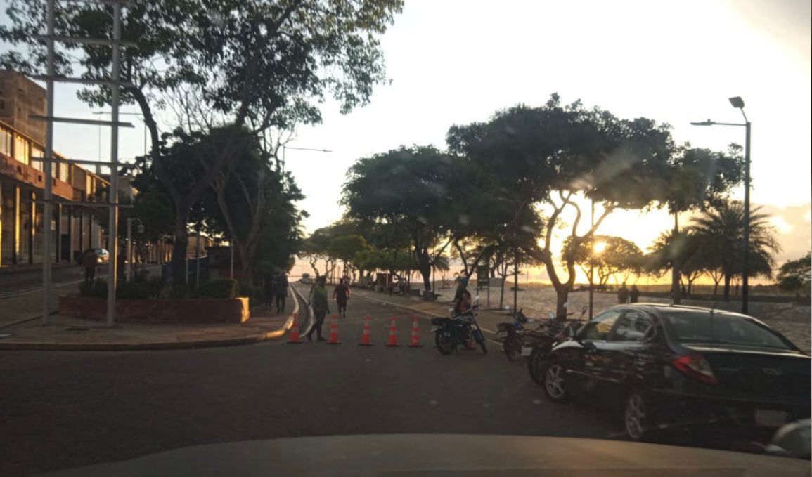 Anticipating the visit of María Corina Machado to Ciudad Bolívar and Puerto Ordaz, Venezuelan Chavismo reacts by closing the streets