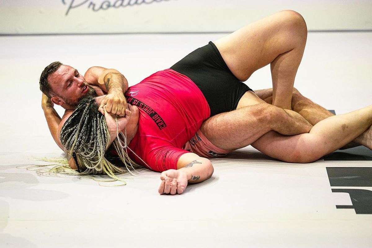 La polémica lucha entre un hombre y una mujer en un torneo de Jiu-Jitsu (VIDEO)