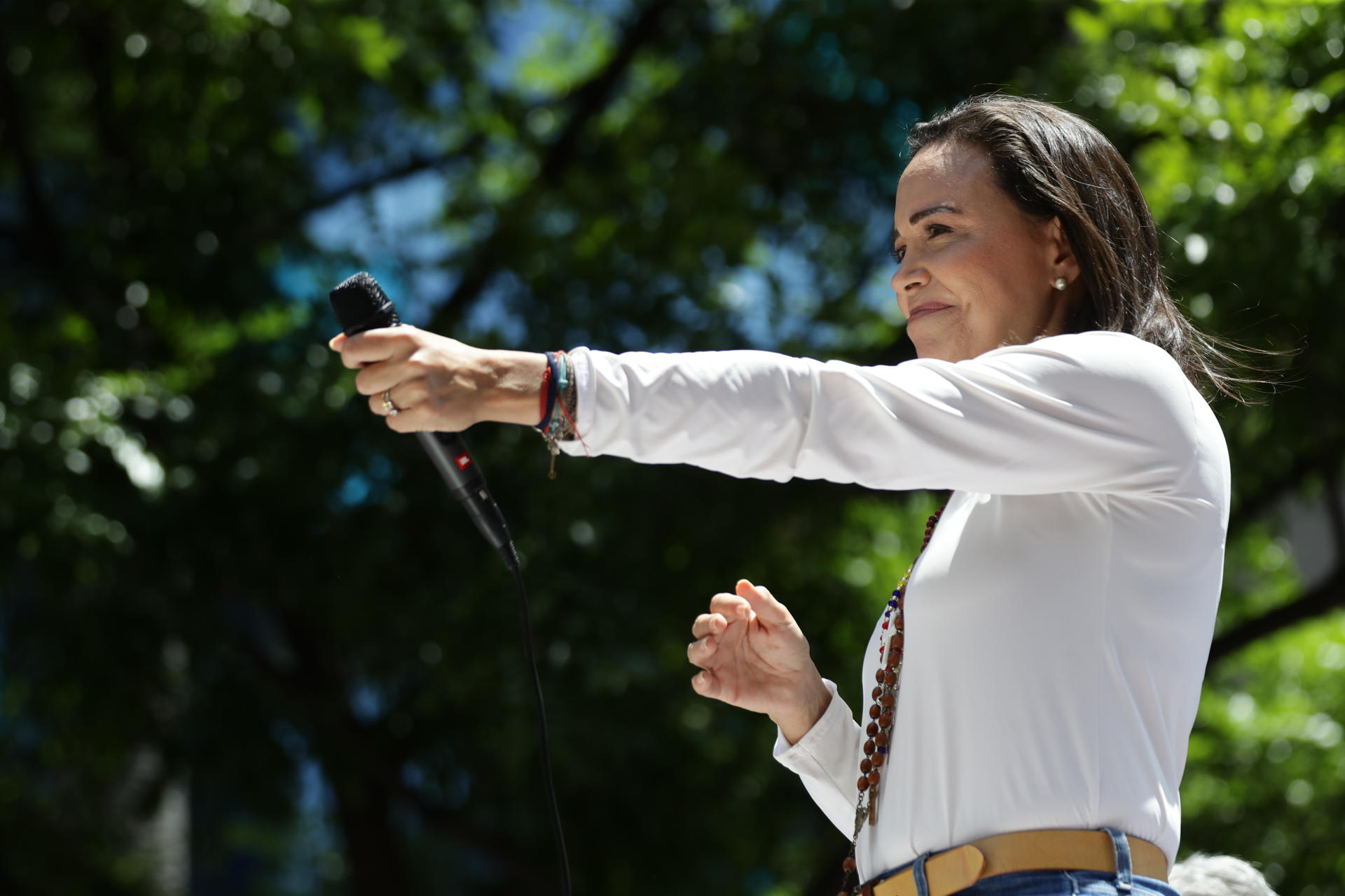 María Corina Machado aplaudió a congresistas españoles por respaldar a la hija de Edmundo González