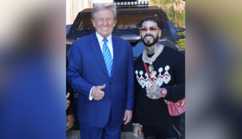 Anuel AA visitó a Donald Trump en su casa y llamó de nuevo a votar por él